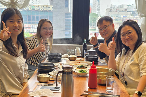 케이씨, 말루, 엘레나와 함께하는 존의 식탁!​