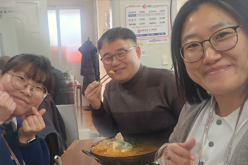 세라, 엘레나와 함께하는 존의 식탁!