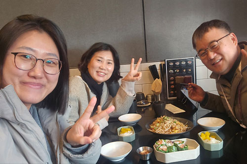 지니, 엘레나와 함께하는 존의 식탁!