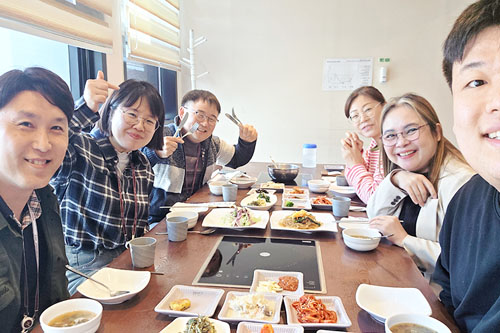 스캇, 아리사, 말루, 데이빗, 릴리와 함께하는 존의 식탁!