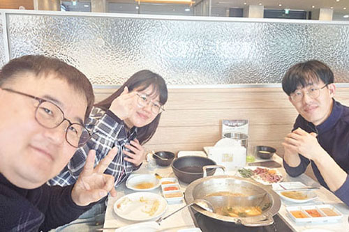 잭, 릴리와 함께하는 존의 식탁!