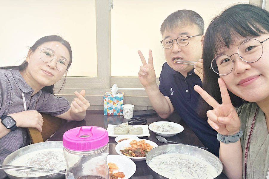 체리, 릴리와 함께하는 존의 식탁!​