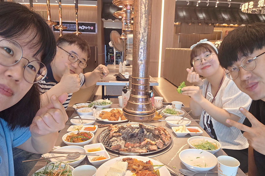 잭, 세라, 릴리와 함께하는 존의 식탁!