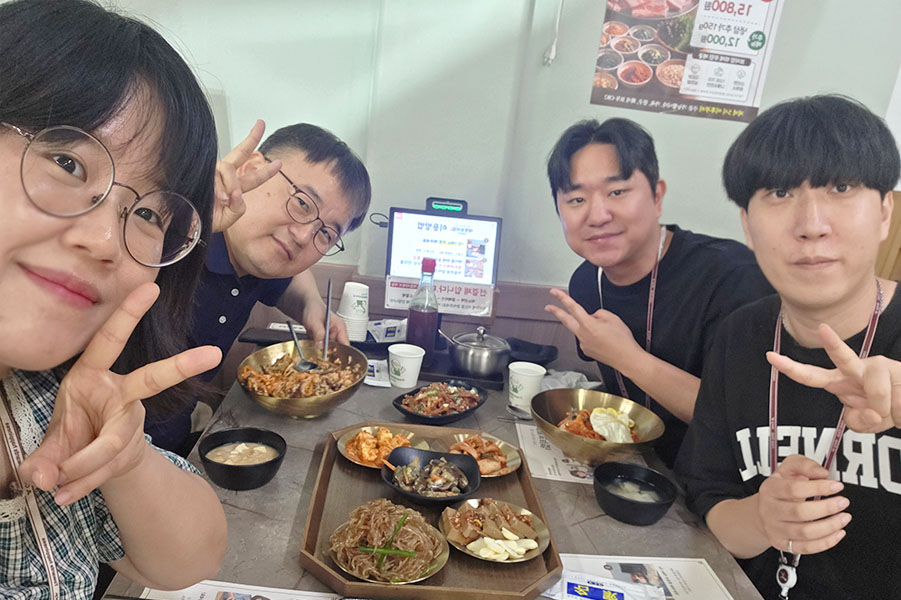 이안, 제임스, 릴리와 함께하는 존의 식탁!